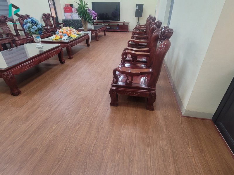 Sàn nhựa giá rẻ nhất tại Hà Nội | Bảo hành 10 năm 1 sàn nhựa giả gỗ giá rẻ,