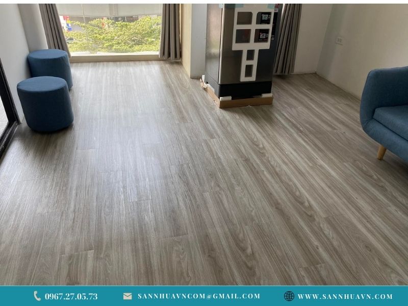 sàn gỗ cốt nâu cho phòng khách