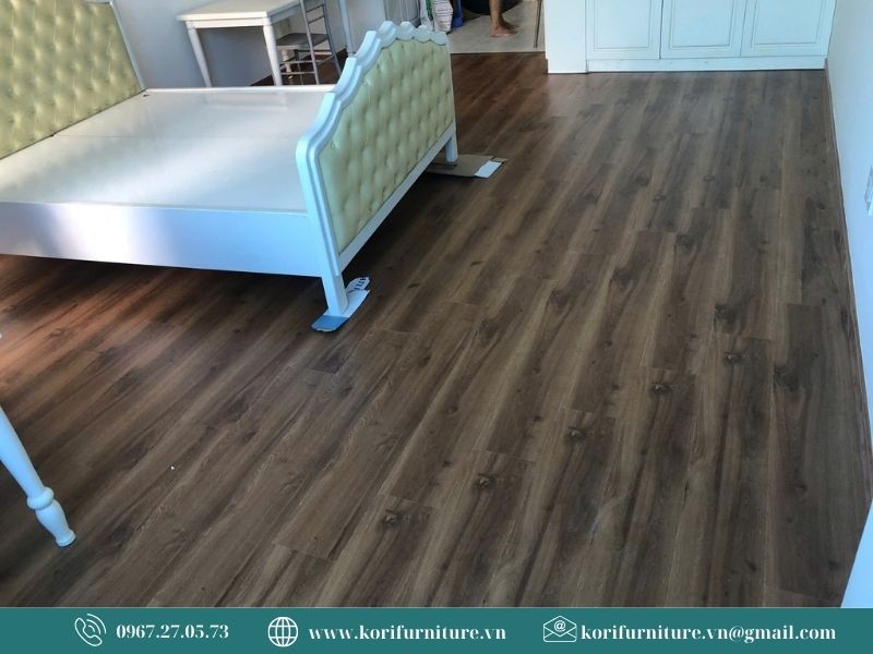 Sàn nhựa dán keo giá rẻ - Thanh lý sàn dán 2mm giá chỉ 1xx 3 sàn nhựa dán keo giá rẻ cho phòng ngủ
